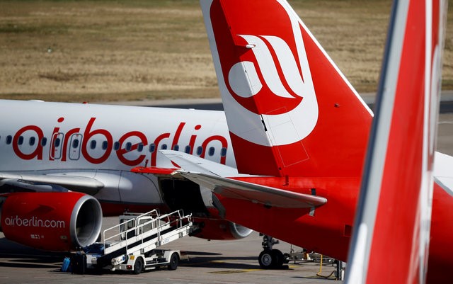 © Reuters. German carrier AirBerlin's aircrafts are pictured at Tegel airport  in Berlin