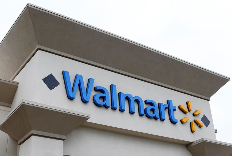 © Reuters. Walmart store in Encinitas, California