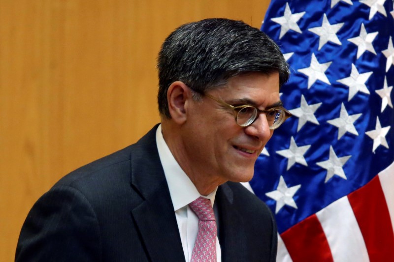 © Reuters. Jack Lew, United States Secretary of the Treasury, is seen during a meeting with students at Autonomous Technological Institute of Mexico, in Mexico City