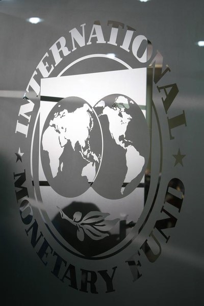 © Reuters. مصادر: صندوق النقد ينأى بنفسه عن إنقاذ اليونان