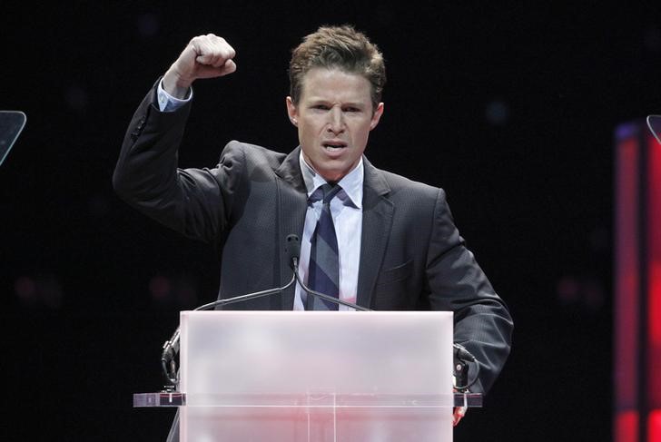 © Reuters. Television personality Billy Bush hosts the CinemaCon Big Screen Achievement Awards show at Caesars Palace in Las Vegas