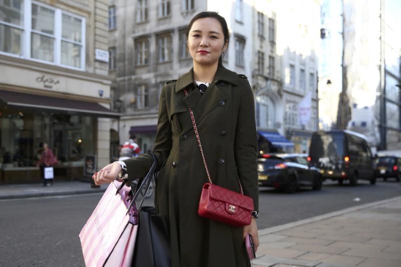 © Reuters. Chinese tourist Ines Chou poses for a portrait on New Bond Street in London