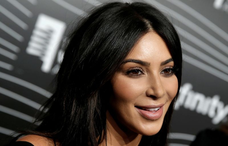 © Reuters. Kim Kardashian concede entrevista em Manhattan