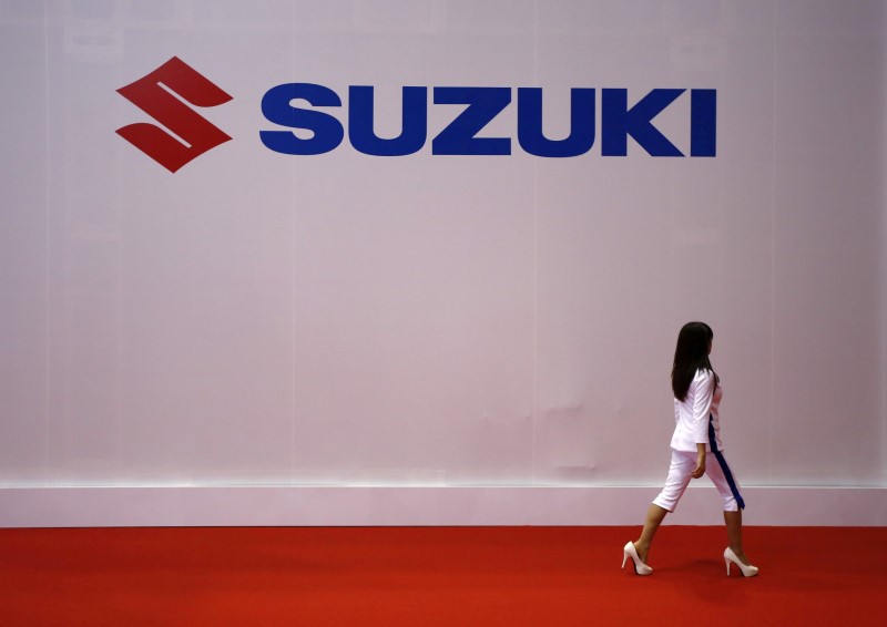 © Reuters. Logo of Suzuki Motors is displayed at the 44th Tokyo Motor Show in Tokyo, Japan