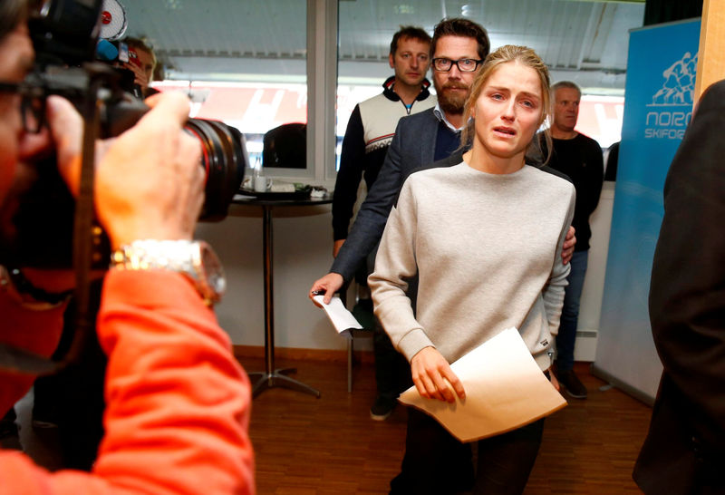 © Reuters. Norwegian three-time Olympic cross-country skiing medalist Therese Johaug arrives for press conference in Oslo