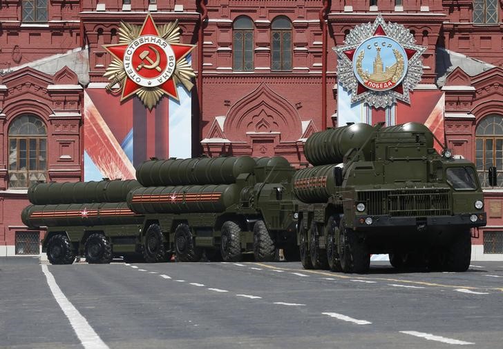 © Reuters. روسيا والهند توقعان السبت صفقة صواريخ اس-400