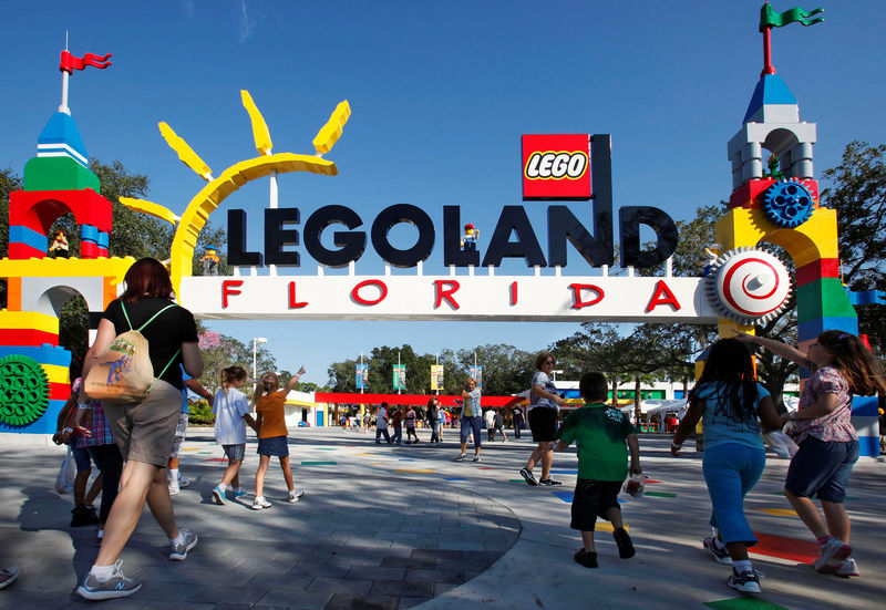 © Reuters. Entrada do parque Legoland em Winter Haven, Flórida