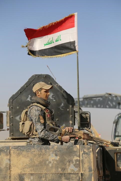 © Reuters. الحشد الشعبي يقول إنه سيدعم هجوم الجيش العراقي على الموصل