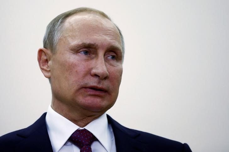 © Reuters. بوتين: اتفاق مينسك يجب أن يكون الأساس للتوصل لحل في أوكرانيا