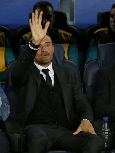 © Reuters. Luis Enrique vuelve a tocar tierra ante el problema de lesiones del Barça
