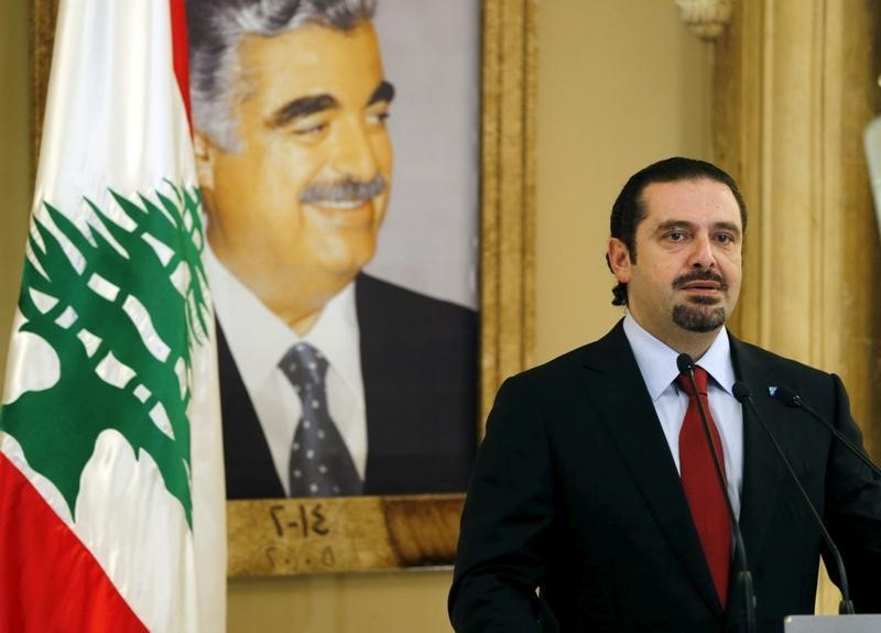 © Reuters. Lebanon's former PM Saad al-Hariri speaks during a news conference in Beirut