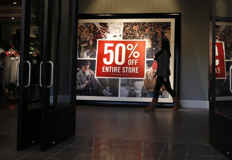 U.S. mall investors set to lose billions as retail gloom deepens