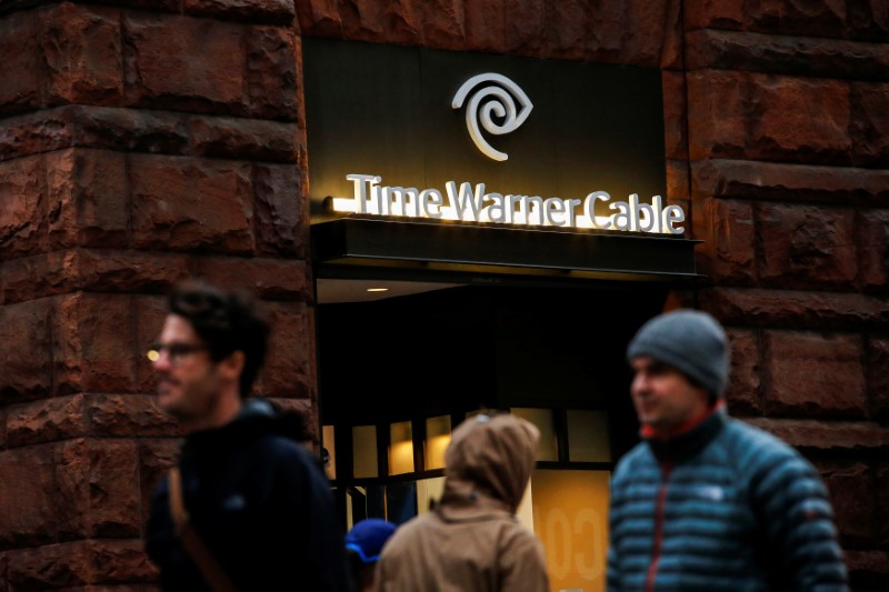 © Reuters. AT&T comprará Time Warner por 85.000 millones de dólares