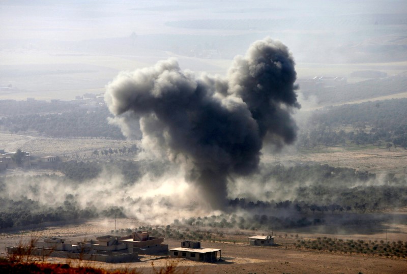 © Reuters. Kurdos iraquíes dicen haber capturado una localidad cercana a Mosul