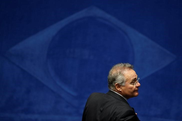 © Reuters. Presidente do Senado, Renan Calheiros, durante sessão da Casa, em Brasília