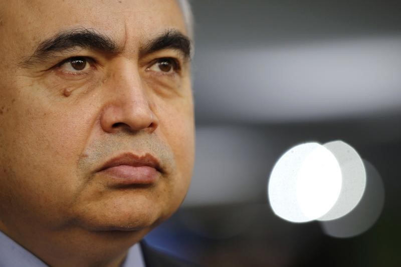 © Reuters. International Energy Agency's (IEA) Executive Director Fatih Birol looks on during the World Climate Change Conference 2015 (COP21) at Le Bourget