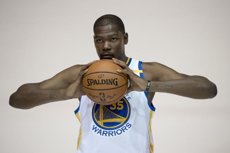 © Reuters. NBA: Golden State Warriors-Media Day