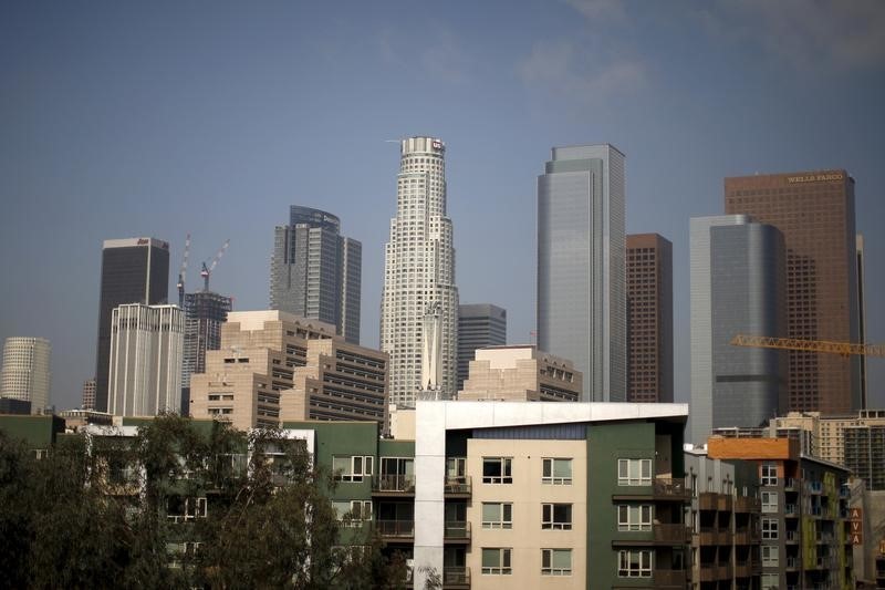 © Reuters. Nuovi edifici per uso abitativo nel quartiere di Little Tokyo, a Los Angeles