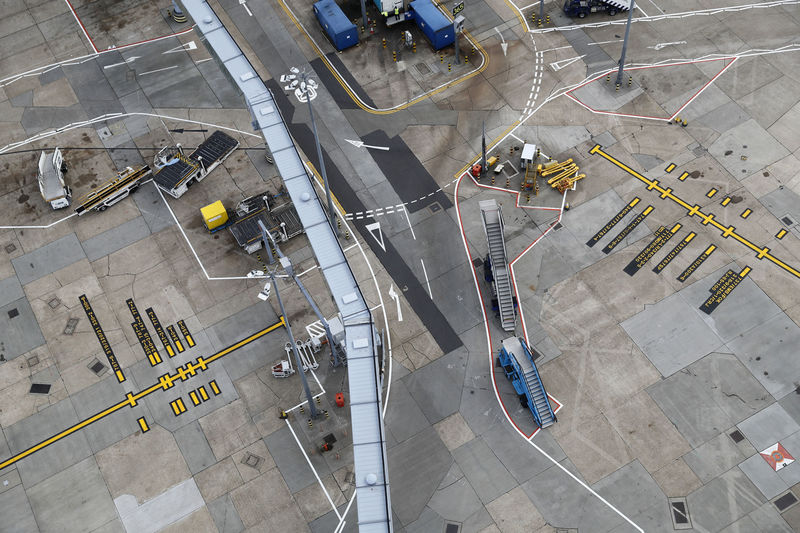 © Reuters. A general view Heathrow Airport near London