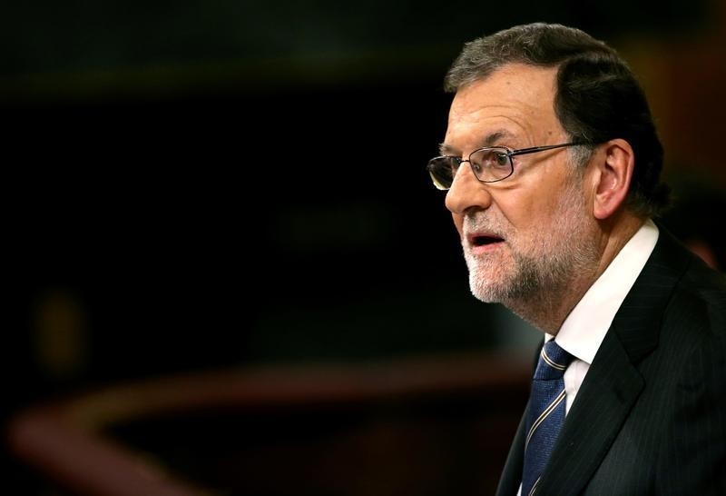 © Reuters. Rajoy dice aún es pronto para tomar eventuales medidas para cumplir déficit