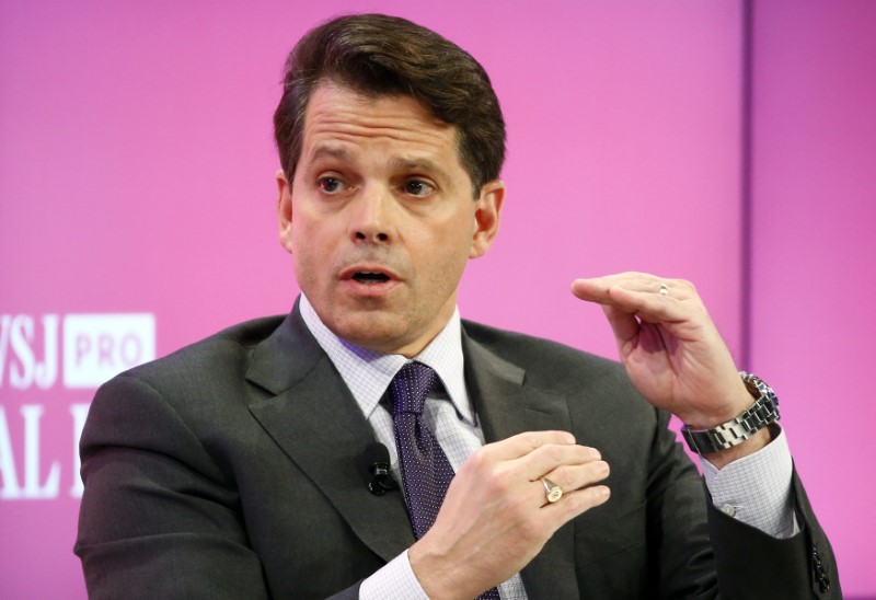 © Reuters. Scaramucci Founder and Co-Managing Partner at SkyBridge Capital attends the session "The Growth Illusion" during the Annual Meeting of the WEF in Davos