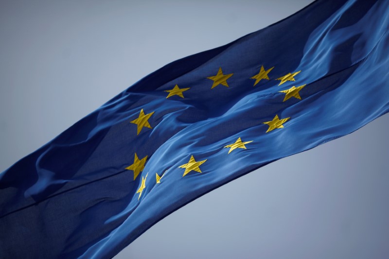 © Reuters. The European Union flag is seen flying in the British overseas territory of Gibraltar