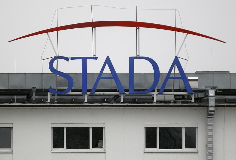 © Reuters. Logo of the pharmaceutical company Stada Arzneimittel AG is pictured at its headquarters in Bad Vilbel