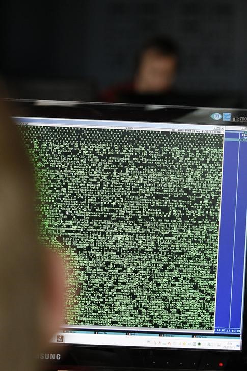 © Reuters. باحثون: الهجوم الإلكتروني العالمي شبيه بجرائم تسلل نسبت لبيونجيانج