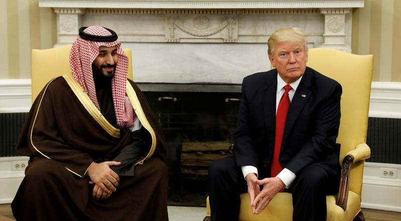 © Reuters. Trump meets Saudi crown prince at the White House in Washington
