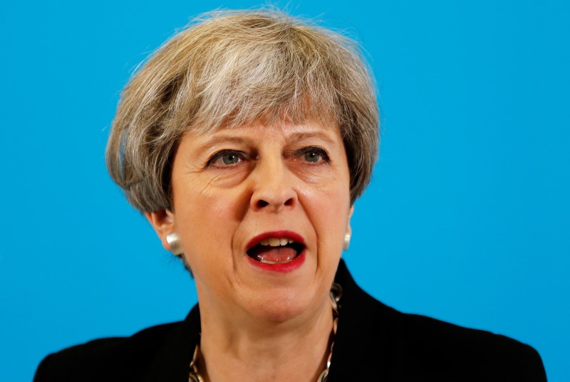 © Reuters. Primeira-ministra britânica, Theresa May, durante coletiva de imprensa em Londres