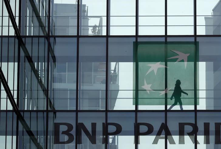 © Reuters. BREXIT: BNP ENVISAGERAIT DE TRANSFÉRER JUSQU'À 300 EMPLOIS À PARIS