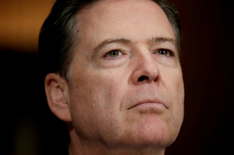 © Reuters. FILE PHOTO: FBI Director Comey arrives to testify at a Senate Judiciary Committee hearing on Capitol Hill in Washington