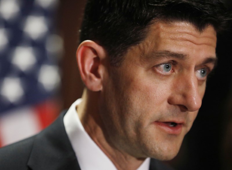 © Reuters. U.S. Speaker of the House Ryan speaks to the press about Russia investigations on Capitol Hill in Washington