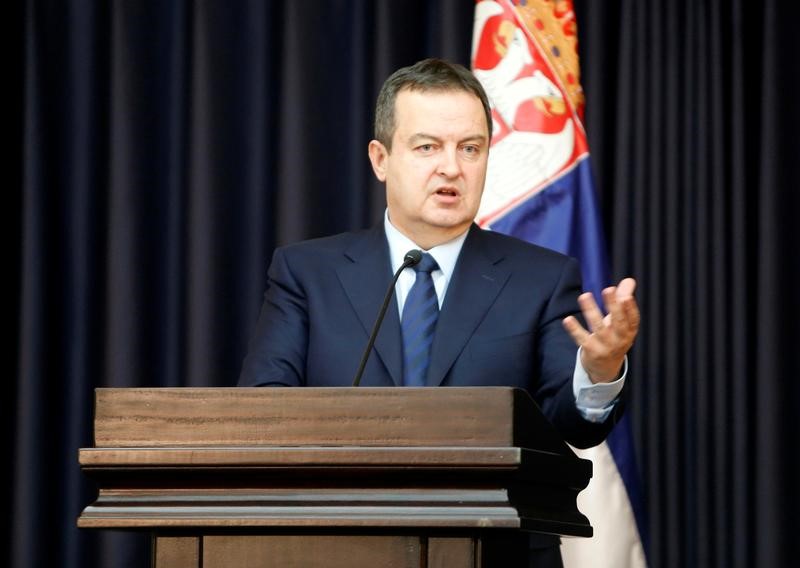 © Reuters. وزير خارجية صربيا يدعو إلى تسوية حول كوسوفو