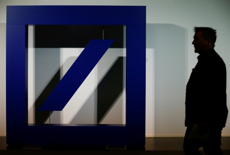 © Reuters. The logo of Deutsche Bank is seen at its headquarters ahead of the bank's annual general meeting in Frankfurt