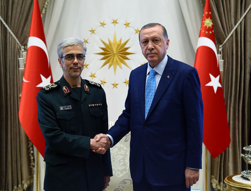 © Reuters. Turkish President Erdogan meets with Iran's Chief of Staff Major General Mohammad Baqeri in Ankara