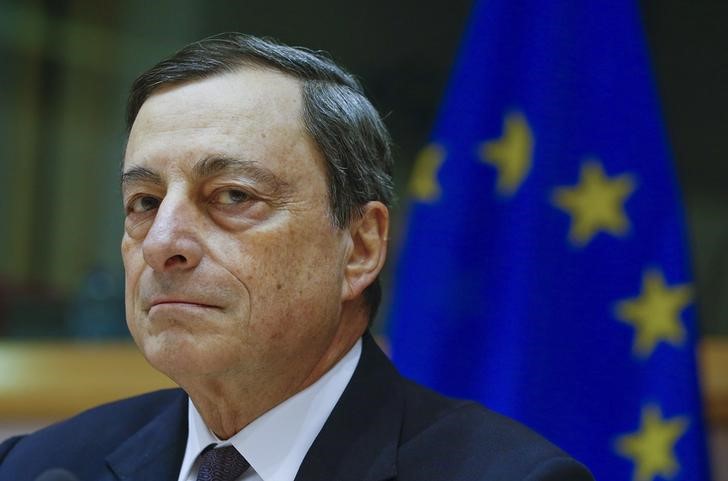 © Reuters. European Central Bank President Draghi testifies before the European Parliament's Economic and Monetary Affairs Committee in Brussels
