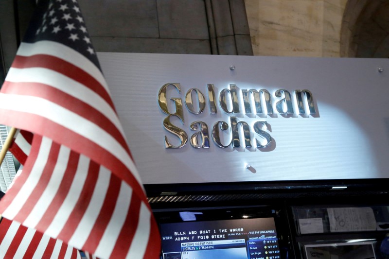 © Reuters. FILE PHOTO - The Goldman Sachs stall on the floor of the New York Stock Exchange