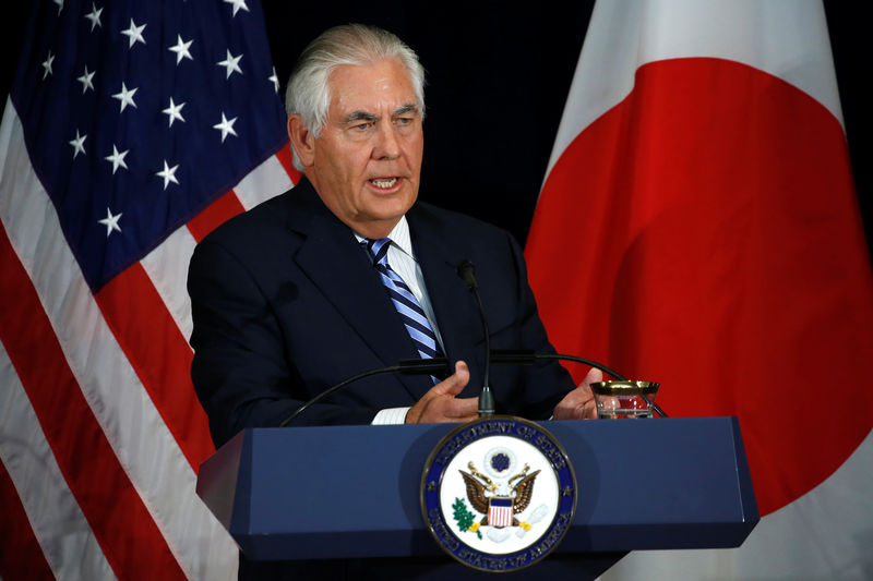 © Reuters. Tillerson, with his Japanese counterparts, addresses a news conference after their U.S.-Japan Security talks at the State Department in Washington