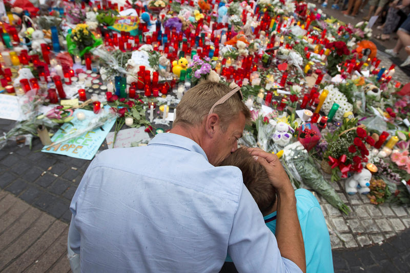 © Reuters. La investigación sobre los ataques de Barcelona