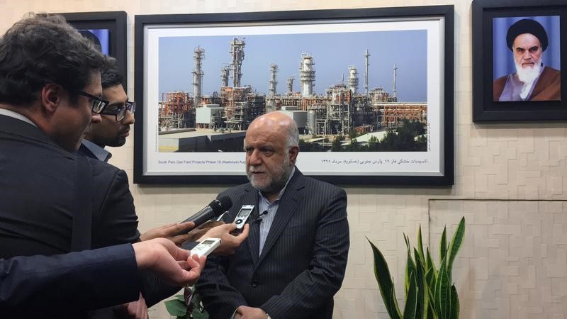 © Reuters. وزير النفط الإيراني: جذب الاستثمارات الأجنبية لقطاع النفط أهم الأولويات