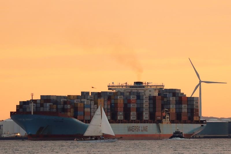 © Reuters. Maersk y mineras frenan la caída de las bolsas europeas