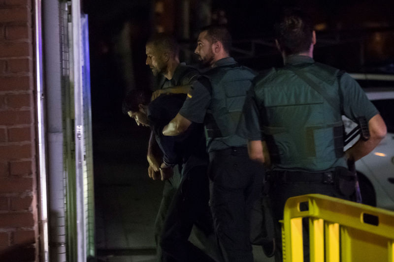 © Reuters. El juez Andreu toma declaración a los 4 detenidos por ataques en Cataluña