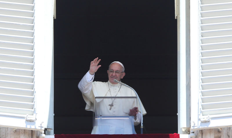 © Reuters. Papa Francisco na Praça de São Pedro, no Vaticano