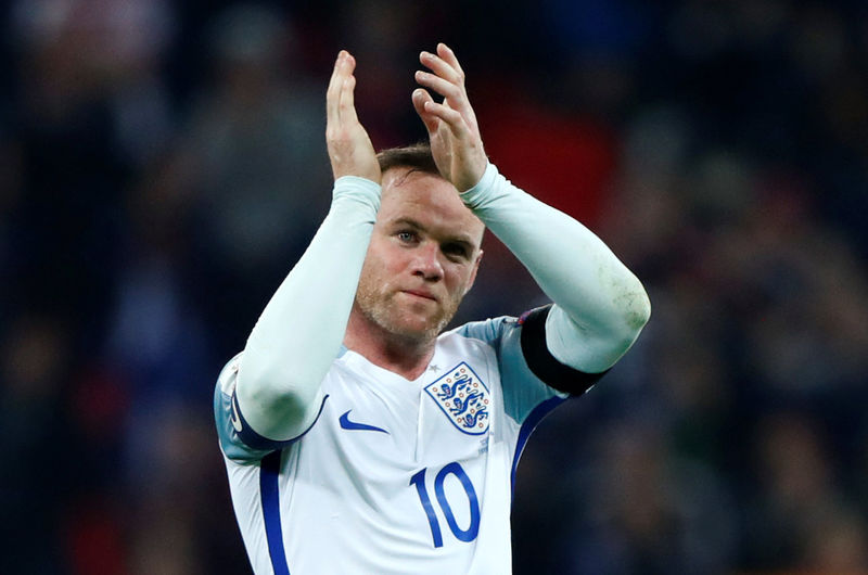 © Reuters. Wayne Rooney anuncia retiro de la selección inglesa