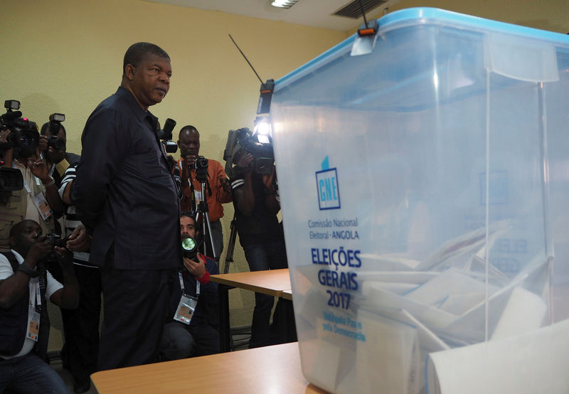 © Reuters. Angola celebra elecciones por primera vez en 38 años