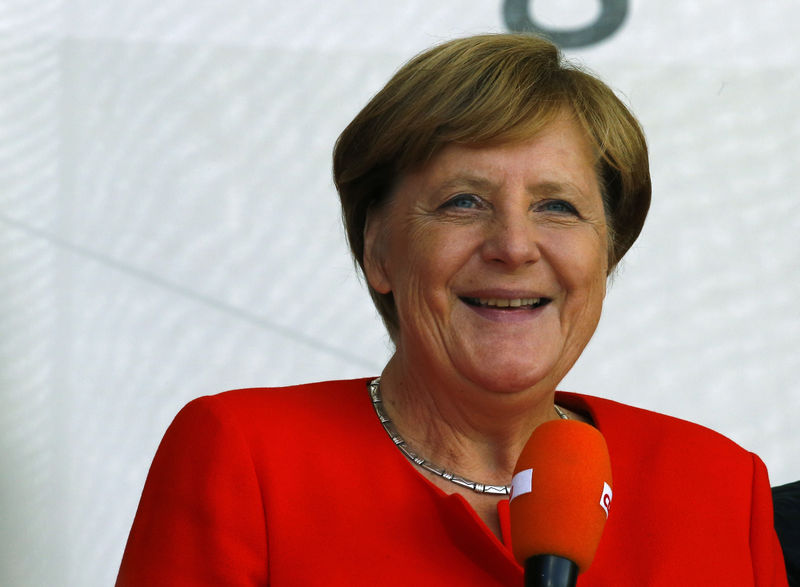 © Reuters. Chanceler Alemã Angela Merkel participa de evento de campanha antes de eleição federal em Sankt Peter-Ording, Alemanha