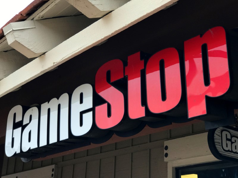 © Reuters. FILE PHOTO - A GameStop Inc. store is shown in Encinitas, California