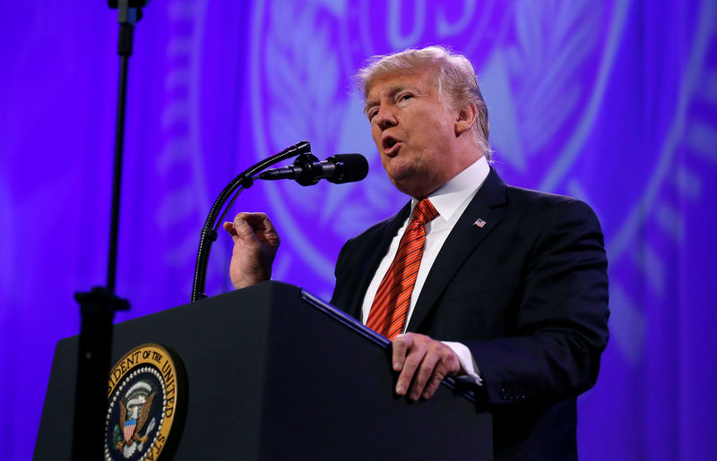 © Reuters. Trump speaks to the National Convention of the American Legion in Reno