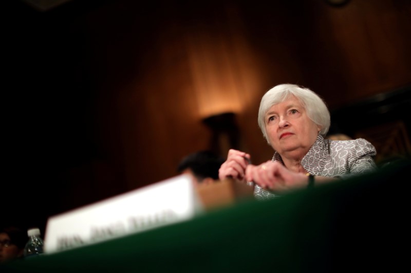 © Reuters. FILE PHOTO: Federal Reserve Chair Janet Yellen testifies before a Senate Banking Committee hearing on the 'Semiannual Monetary Policy Report to the Congress' on Capitol Hill in Washington